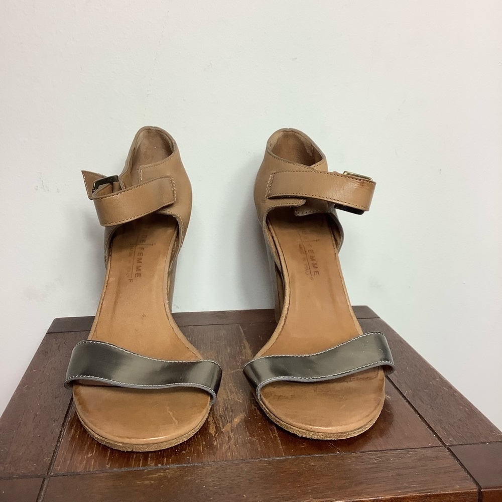 L’Attitude Femme Leather sandals